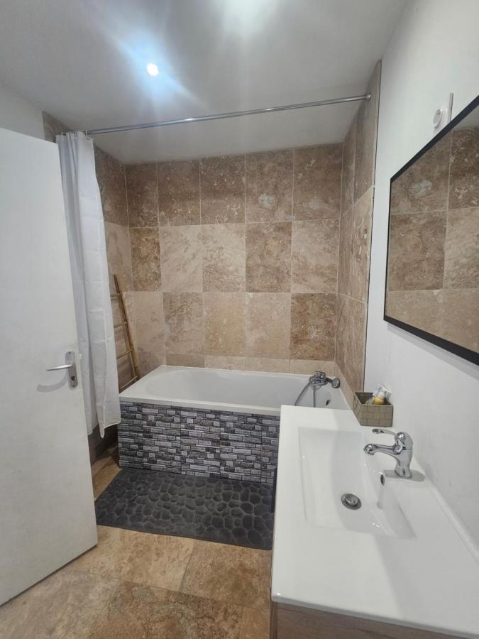 Gite Des Oliviers La Garde-Adhémar Extérieur photo